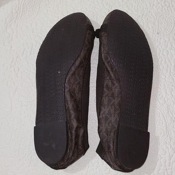 Brown MK flats small  fold logo pattern with bow - Picture 6 of 11